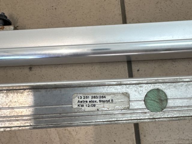 bontott OPEL ASTRA H Tetősín Pár