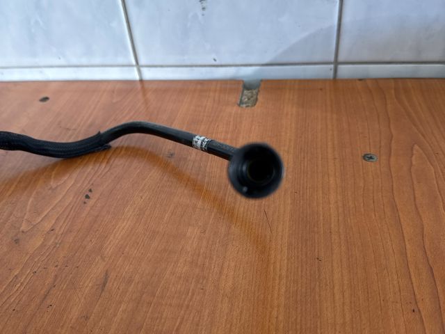 bontott OPEL ASTRA H Üzemanyagcső