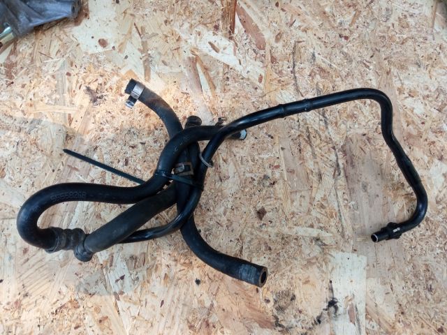 bontott OPEL ASTRA H Üzemanyagcső