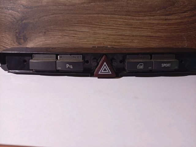 bontott OPEL ASTRA H Vészvillogó Kapcsoló