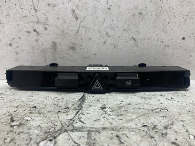 bontott OPEL ASTRA H Vészvillogó Kapcsoló