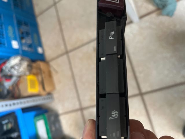 bontott OPEL ASTRA H Vészvillogó Kapcsoló