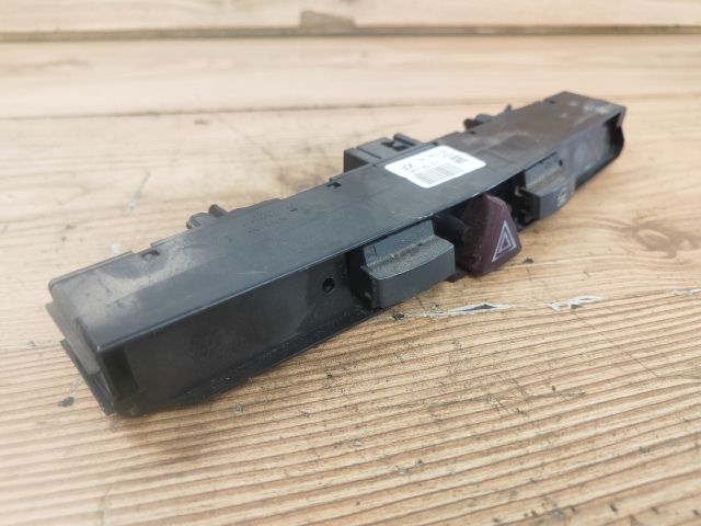 bontott OPEL ASTRA H Vészvillogó Kapcsoló