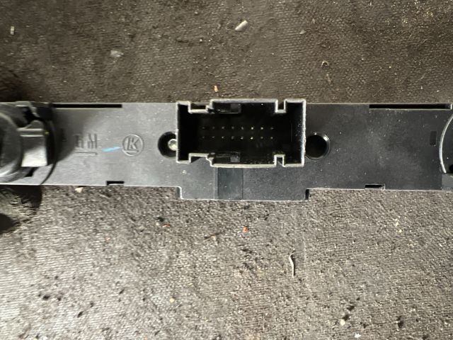 bontott OPEL ASTRA H Vészvillogó Kapcsoló