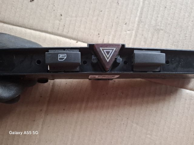 bontott OPEL ASTRA H Vészvillogó Kapcsoló