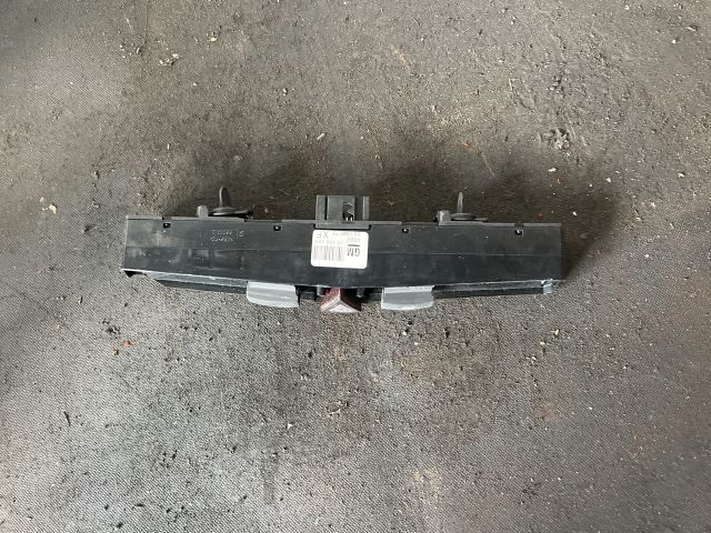 bontott OPEL ASTRA H Vészvillogó Kapcsoló