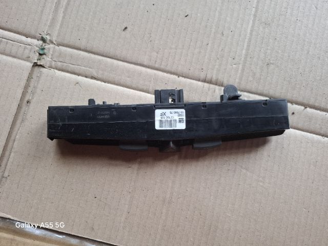 bontott OPEL ASTRA H Vészvillogó Kapcsoló