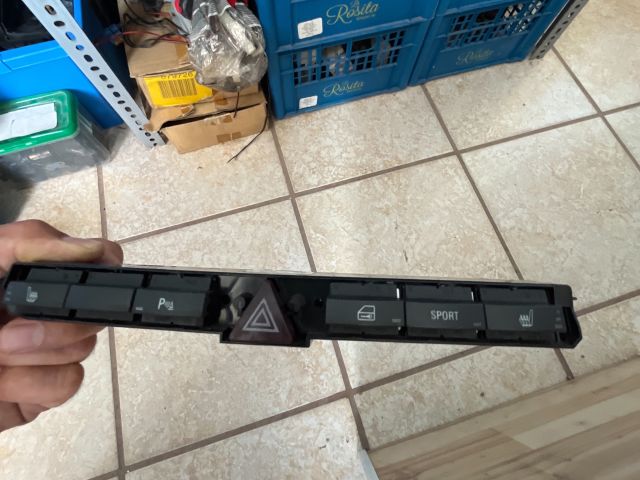 bontott OPEL ASTRA H Vészvillogó Kapcsoló