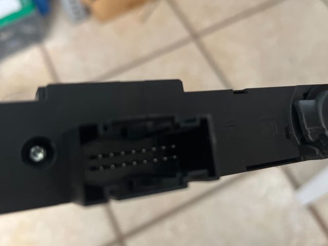 bontott OPEL ASTRA H Vészvillogó Kapcsoló