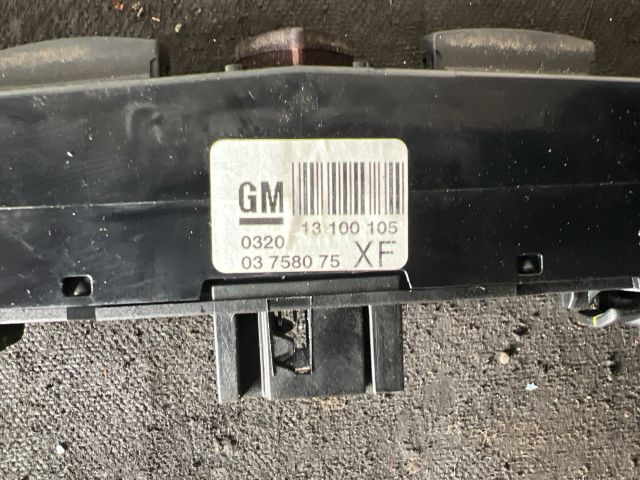 bontott OPEL ASTRA H Vészvillogó Kapcsoló