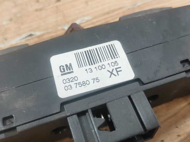 bontott OPEL ASTRA H Vészvillogó Kapcsoló