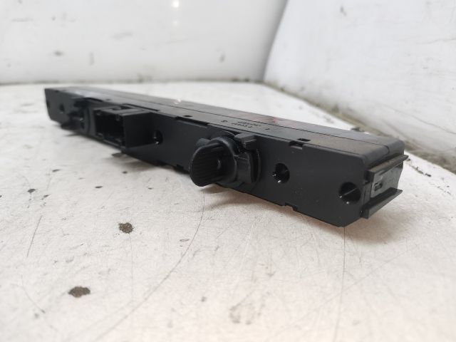 bontott OPEL ASTRA H Vészvillogó Kapcsoló