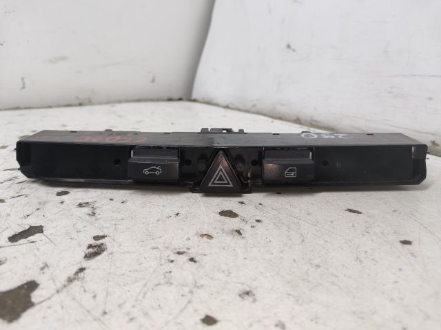 bontott OPEL ASTRA H Vészvillogó Kapcsoló