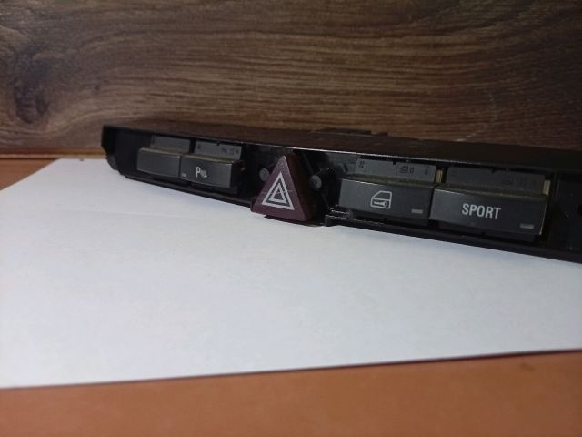 bontott OPEL ASTRA H Vészvillogó Kapcsoló