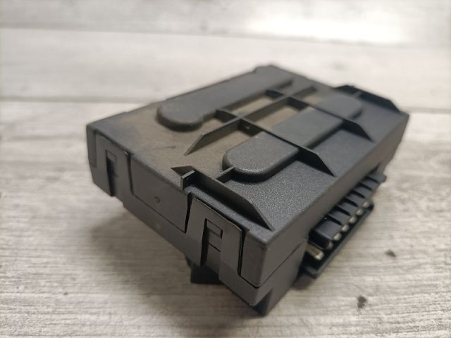 bontott OPEL ASTRA H Vonóhorog Elektronika