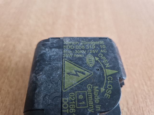 bontott OPEL ASTRA H Xenon Trafó