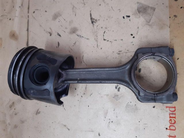 bontott OPEL ASTRA J Dugattyú és Hajtókar