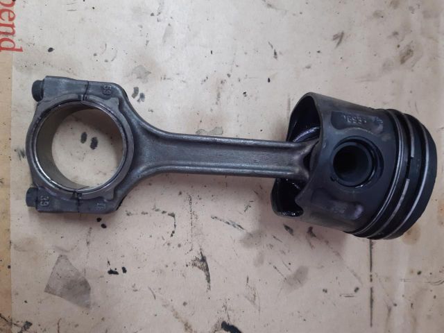 bontott OPEL ASTRA J Dugattyú és Hajtókar