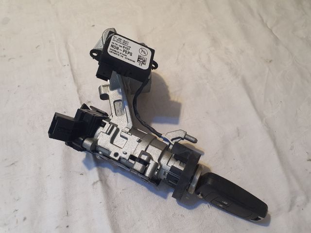 bontott OPEL ASTRA J Gyújtáskapcsoló Házzal