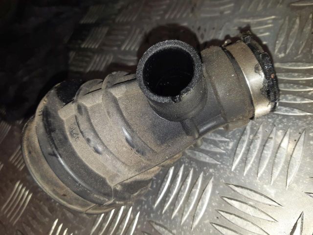 bontott OPEL ASTRA J Légbeömlő Cső