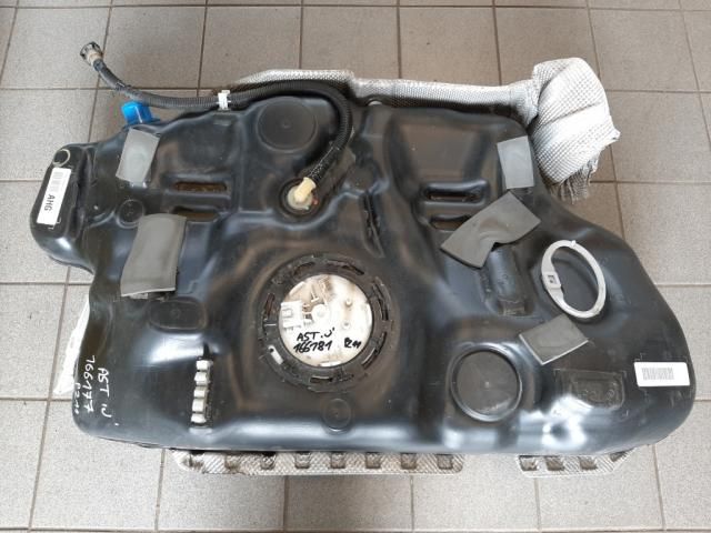 bontott OPEL ASTRA J Tank