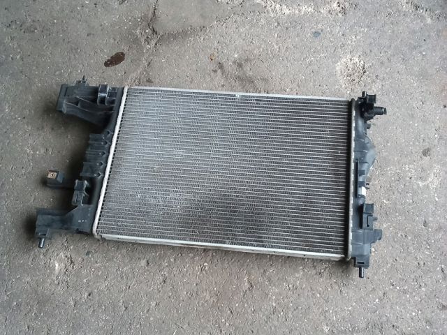 bontott OPEL ASTRA J Vízhűtő Radiátor (Klímás)