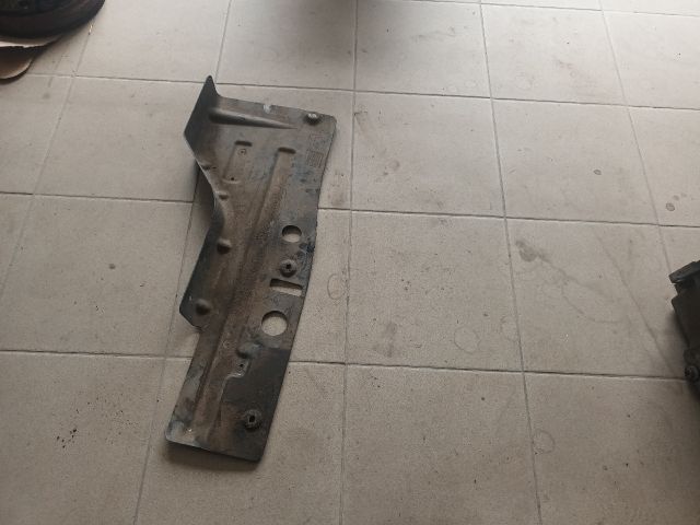 bontott OPEL ASTRA J Bal Motorburkolat