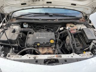 bontott OPEL ASTRA J Motor (Fűzött blokk hengerfejjel)