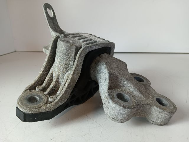 bontott OPEL ASTRA J Motor Tartó Bak Bal