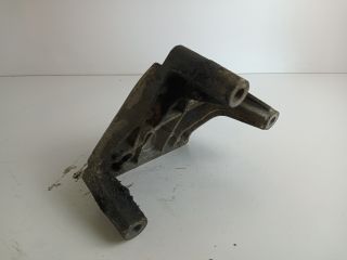 bontott OPEL ASTRA J Motor Tartó Bak Jobb