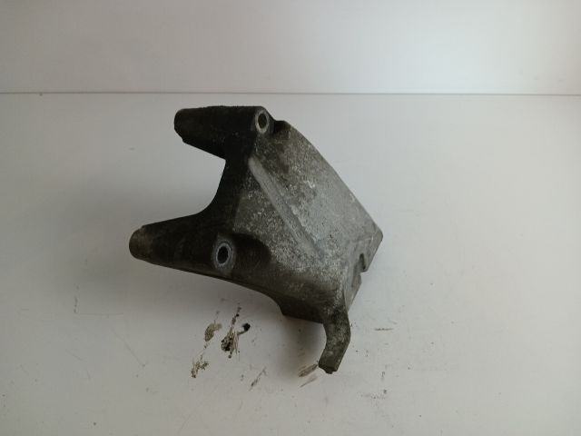 bontott OPEL ASTRA J Motor Tartó Bak Jobb