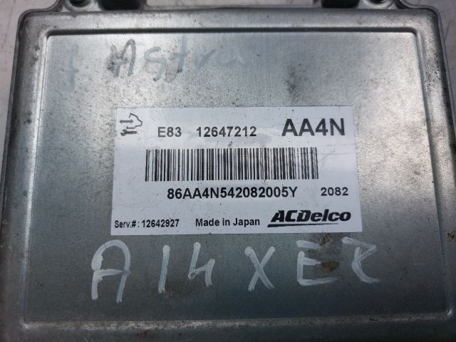 bontott OPEL ASTRA J Motorvezérlő