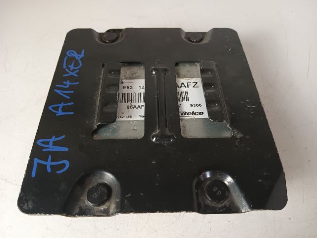 bontott OPEL ASTRA J Motorvezérlő