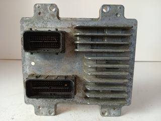 bontott OPEL ASTRA J Motorvezérlő