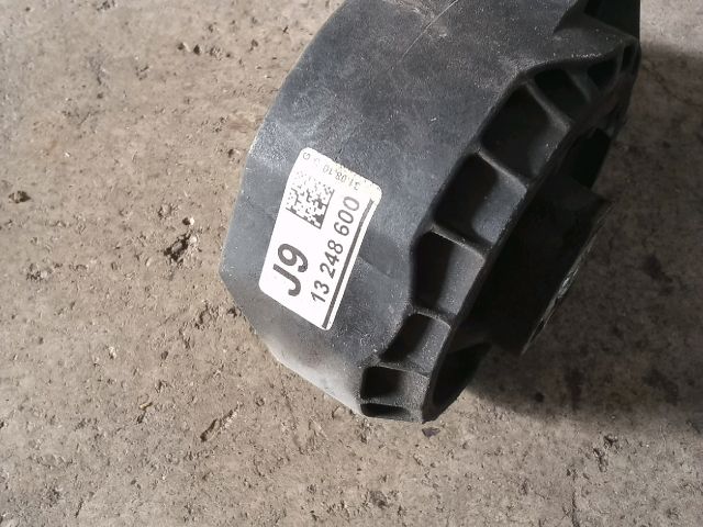 bontott OPEL ASTRA J Billenésgátló Bak