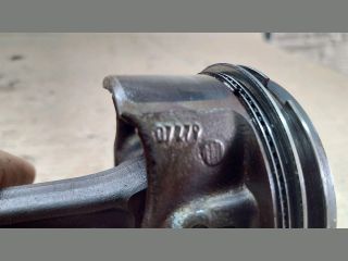 bontott OPEL ASTRA J Dugattyú és Hajtókar