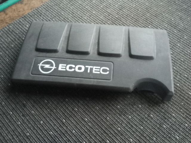 bontott OPEL ASTRA J Felső Motorburkolat