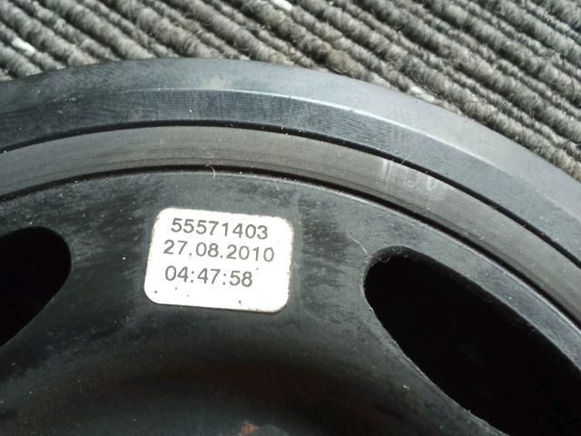 bontott OPEL ASTRA J Főtengely Szíjtárcsa