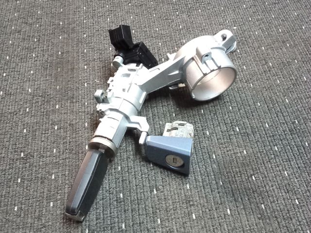 bontott OPEL ASTRA J Gyújtáskapcsoló