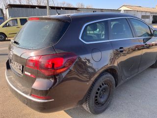 bontott OPEL ASTRA J Jobb első Féknyereg Munkahengerrel