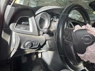 bontott OPEL ASTRA J Jobb első Gólyaláb (Lengécsillapító, Rugó)