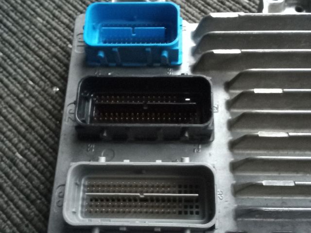 bontott OPEL ASTRA J Motorvezérlő