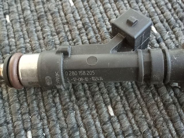 bontott OPEL ASTRA J Porlasztó (1 db)