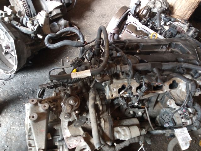 bontott OPEL ASTRA J Szelepfedél