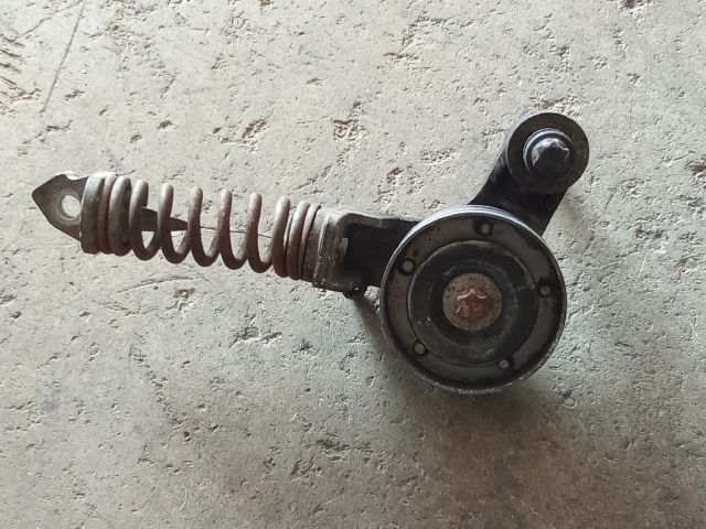 bontott OPEL ASTRA J Szíjfeszítő Görgő