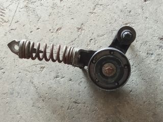 bontott OPEL ASTRA J Szíjfeszítő Görgő