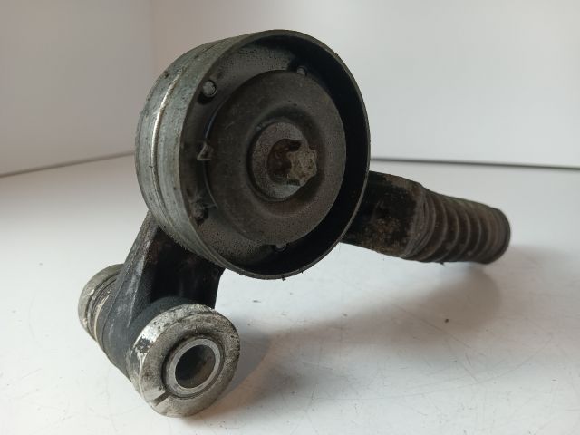 bontott OPEL ASTRA J Szíjfeszítő Görgő