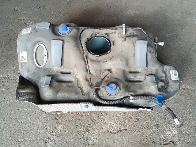 bontott OPEL ASTRA J Tank