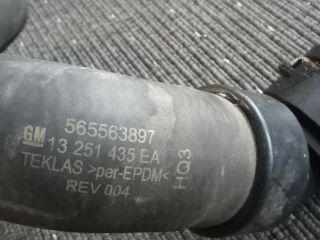 bontott OPEL ASTRA J Vízhűtő Cső Felső