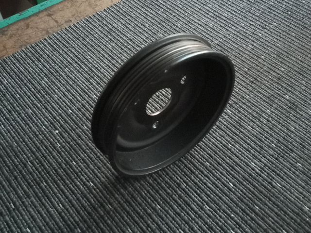 bontott OPEL ASTRA J Vízpumpa Szíjtárcsa